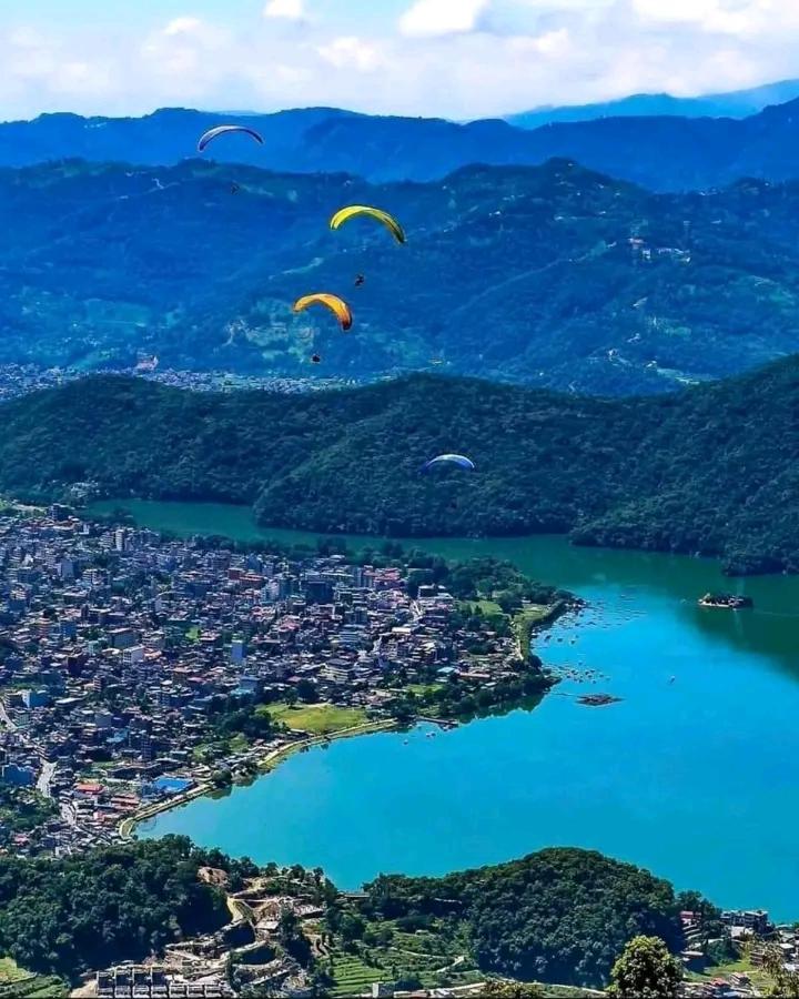 Hom'S Homestay & Farmstay Sarangkot 포카라 외부 사진
