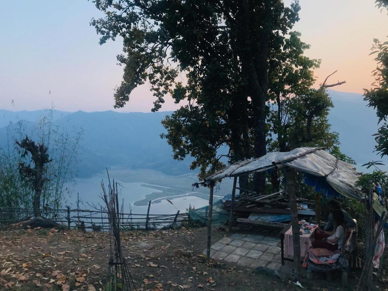 Hom'S Homestay & Farmstay Sarangkot 포카라 외부 사진